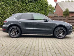 Grau Gebraucht 2020 Porsche Macan SUV | € 65.885 (Fairer Preis)