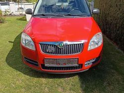 Rot Gebraucht 2009 Skoda Fabia Classic Kleinwagen | € 1.000 (Superpreis)