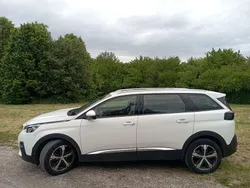 Weiß Gebraucht 2020 Peugeot 5008 S Van / Kleinbus | € 20.000 (Guter Preis)