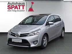 Grau Gebraucht 2014 Toyota Verso Active Van / Kleinbus | € 10.888 (Etwas zu teuer)