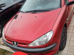 Rot Gebraucht 2005 Peugeot 206 Limousine | € 1.200 (Fairer Preis)