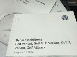 Rot Gebraucht 2017 VW Golf VII Comfortline Kombi | € 16.000 (Teuer)