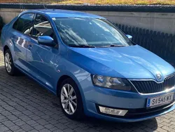 Blau Gebraucht 2013 Skoda Rapid Elegance Limousine | € 5.600 (Superpreis)