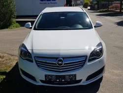Weiß Gebraucht 2014 Opel Insignia Cosmo Kombi | € 7.499 (Superpreis)