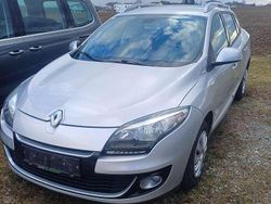 Silber Gebraucht 2012 Renault Mégane GrandTour Dynamique Kombi | € 4.500 (Guter Preis)
