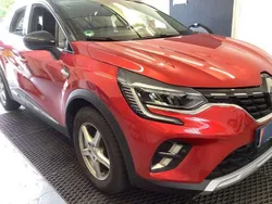 Rot Gebraucht 2021 Renault Captur Initiale Paris SUV | € 15.257 (Superpreis)
