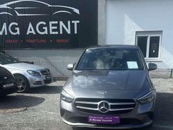 Grau Gebraucht 2021 Mercedes B200 Van / Kleinbus | € 32.990 (Teuer)