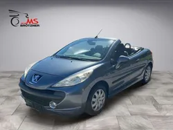Grau Gebraucht 2008 Peugeot 207 CC Cabrio | € 7.490 (Etwas zu teuer)