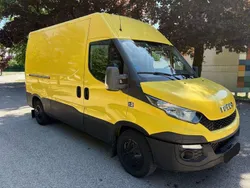 Gelb Gebraucht 2015 Iveco Daily Van | € 17.500 (Guter Preis)