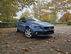 Gebraucht 2016 Volvo V40 CC Momentum Kombi | € 11.349