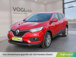 Rot Gebraucht 2021 Renault Kadjar Zen SUV | € 21.830 (Fairer Preis)