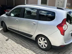 Grau Gebraucht 2014 Dacia Lodgy Van / Kleinbus | € 5.790 (Fairer Preis)