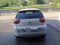 Weiß Gebraucht 2012 Citroën C4 Picasso Attraction Van / Kleinbus | € 3.400 (Fairer Preis)