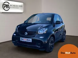 Schwarz metallic Gebraucht 2018 Smart ForTwo Cabrio Basis Cabrio | € 11.990