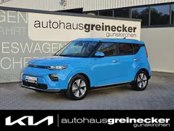 Blau Gebraucht 2022 Kia Soul EV Gold SUV | € 29.999 (Fairer Preis)