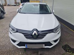 Weiß Gebraucht 2020 Renault Mégane GrandTour Intens Kombi | € 10.590 (Superpreis)