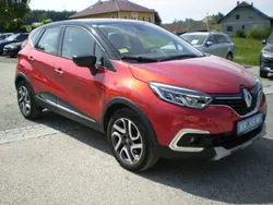 Rot Gebraucht 2017 Renault Captur Intens SUV | € 11.990 (Fairer Preis)
