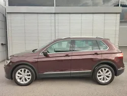 Dunkelrot metallic Gebraucht 2018 VW Tiguan Highline SUV | € 22.990 (Guter Preis)