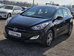 Schwarz Gebraucht 2015 Hyundai i30 Comfort Kombi | € 7.690 (Fairer Preis)