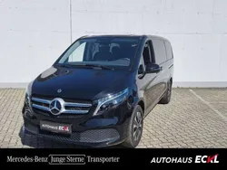 Schwarz Gebraucht 2023 Mercedes V220 Van / Kleinbus | € 66.990 (Fairer Preis)