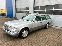 Silber Gebraucht 1995 Mercedes E320 Kombi | € 39.900