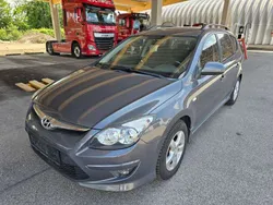 Grau Gebraucht 2011 Hyundai i30 Comfort Kombi | € 4.890 (Fairer Preis)