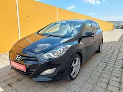 Schwarz Gebraucht 2015 Hyundai i30 Kombi | € 7.990 (Fairer Preis)