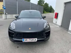 Grau Gebraucht 2017 Porsche Macan GTS SUV | € 41.000