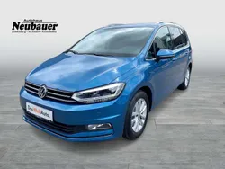 Dunkelblau normal Gebraucht 2017 VW Touran Highline Van / Kleinbus | € 18.990 (Fairer Preis)