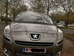 Gebraucht 2010 Peugeot 5008 Premium Van / Kleinbus | € 3.800 (Teuer)