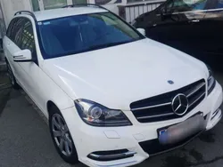 Weiß Gebraucht 2014 Mercedes C180 Kombi | € 12.900