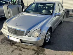 Gebraucht 2001 Mercedes C200 Elegance Limousine | € 2.999 (Teuer)