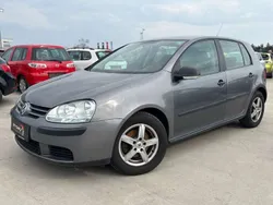 Grau Gebraucht 2007 VW Golf V Trendline Kleinwagen | € 4.499 (Fairer Preis)
