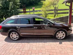 Braun Gebraucht 2012 Skoda Superb Elegance Kombi | € 6.200 (Superpreis)