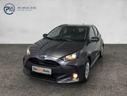 Grau Gebraucht 2022 Toyota Yaris Active Limousine | € 18.790 (Guter Preis)