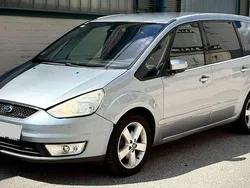 Grau Gebraucht 2009 Ford Galaxy Titanium Van / Kleinbus | € 5.990 (Guter Preis)