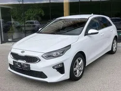 Weiß Gebraucht 2022 Kia Ceed 4 Limousine | € 15.990 (Guter Preis)