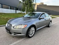 Grau Gebraucht 2010 Jaguar XF Premium Luxury Limousine | € 8.800