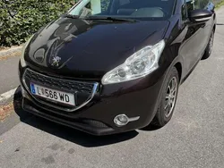 Gebraucht 2012 Peugeot 208 Active Kleinwagen | € 4.500 (Fairer Preis)
