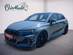 Mittelgrau metallic Gebraucht 2025 Audi RS3 Sportback Ambiente Kleinwagen | € 132.000