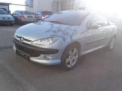 Silber Gebraucht 2003 Peugeot 206 CC Cabrio | € 790