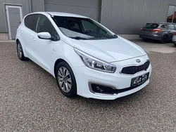 Schwarz Gebraucht 2016 Kia Ceed Limousine | € 9.490 (Guter Preis)
