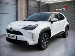 Weiß Neu 2025 Toyota Yaris Hybrid Active Limousine | € 31.390 (Teuer)