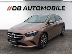 Braun Gebraucht 2021 Mercedes B200 Van / Kleinbus | € 24.990 (Superpreis)