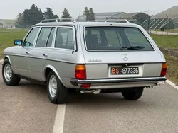 Silber Gebraucht 1984 Mercedes 200 Kombi | € 24.500