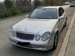 Silber Gebraucht 2002 Mercedes E270 Avantgarde Limousine | € 3.800