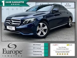 Blau Gebraucht 2017 Mercedes E200 Avantgarde Limousine | € 25.488 (Teuer)