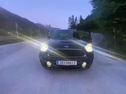Schwarz Gebraucht 2021 Mini One D Countryman SUV | € 21.100