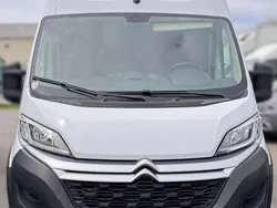 Weiß Gebraucht 2023 Citroën Jumper Comfort Van / Kleinbus | € 25.490 (Superpreis)