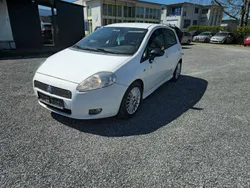 Rot Gebraucht 2007 Fiat Punto Evo Kleinwagen | € 900